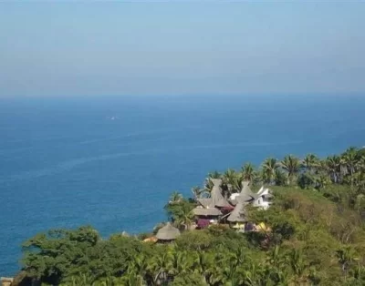 Villa Clavellinas – Luxury Beachfront Villa Rental in San Pancho | Jungle Meets Beach Paradise | Villa in Costa del Pacifico
